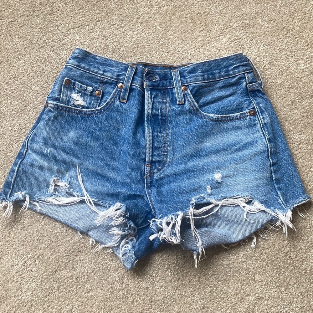 Levi’s shorts